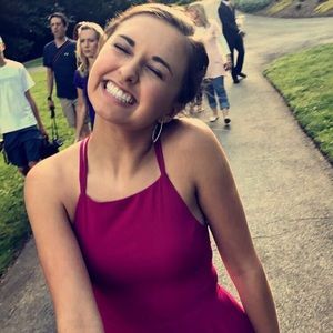 Meet your Posher, Avery